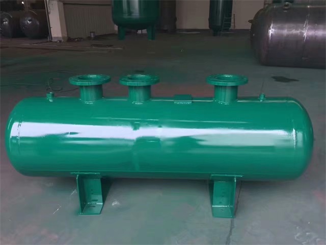 1679991473376569.jpeg 图们图们图们蒸汽分气缸1.jpeg